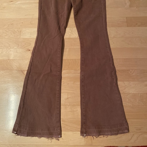 Low rise brown flared jeans - Picture 3 of 3